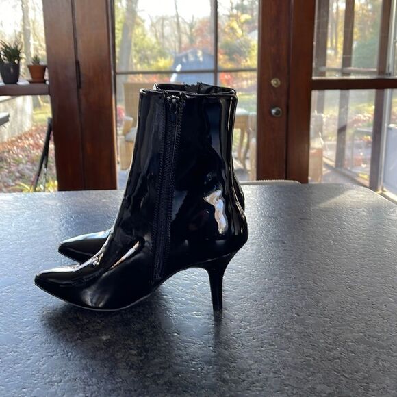Qupid black patent ankle boots side zip sexy date night & going out boots BNWOB - Picture 1 of 5